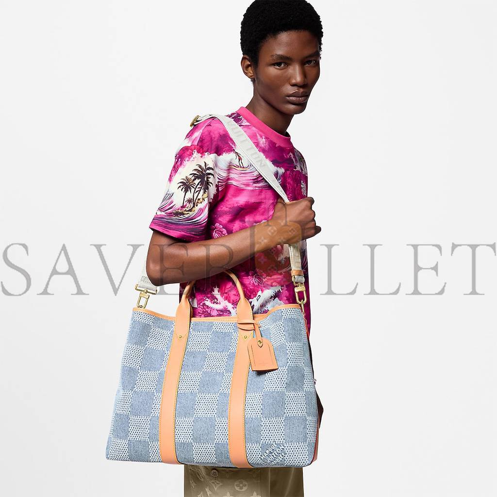 l**is V*t*n weekend tot n40702 (43*34*17.5cm)